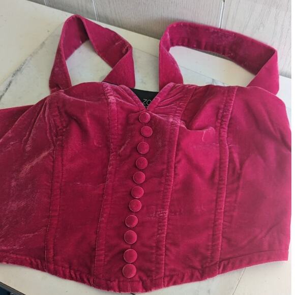 New Rachael Zoe Red velvet crop smocked button front tank size small - Picture 10 of 11